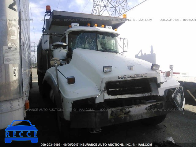 2002 MACK RD688S RD600 1M2P270C82M062037 Bild 0