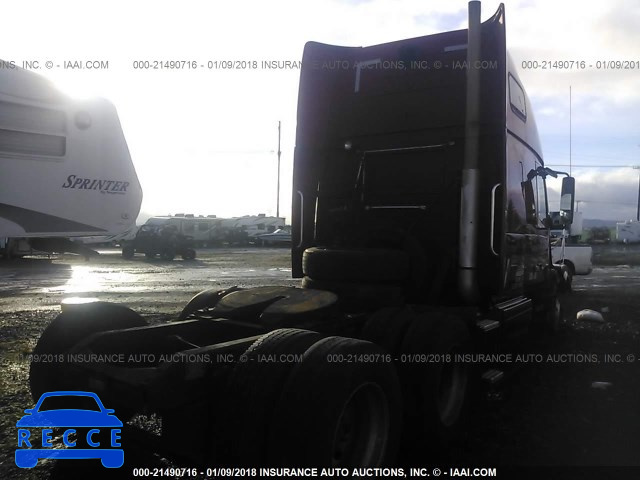 2010 VOLVO VNL L 4V4NC9TG6AN288240 Bild 3