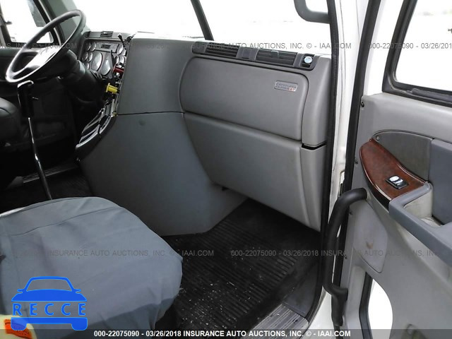 2004 FREIGHTLINER ST120 ST120 1FUJBBCV04PM46995 image 4
