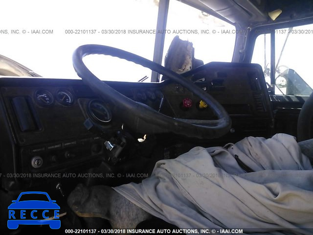1997 FREIGHTLINER FLD FLD120 1FUYDXYB4VP775480 image 4