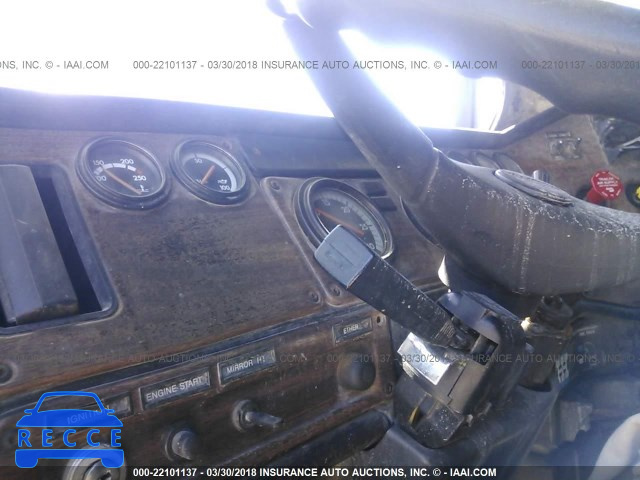 1997 FREIGHTLINER FLD FLD120 1FUYDXYB4VP775480 image 5