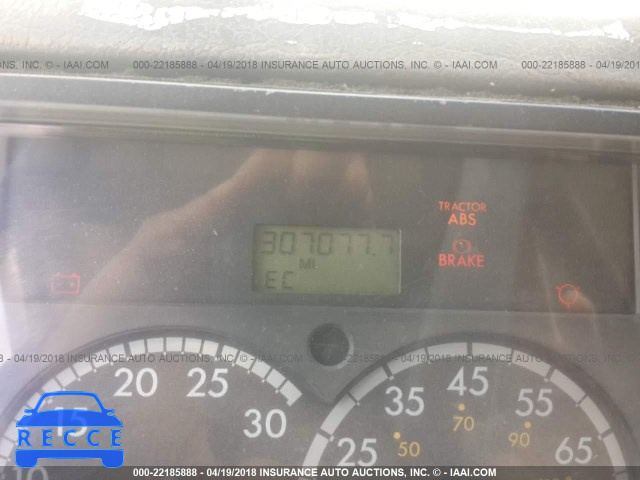 2001 FREIGHTLINER FL70 1FVABSAK91HJ37942 image 5