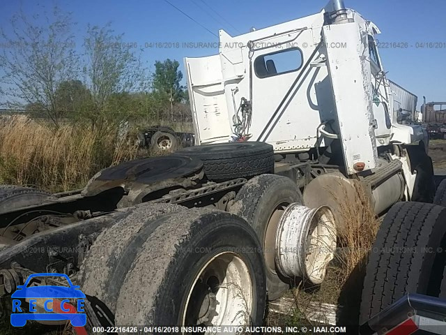 2000 FREIGHTLINER CONVENTIONAL FLD120 1FUYDSEB2YDF07866 image 3