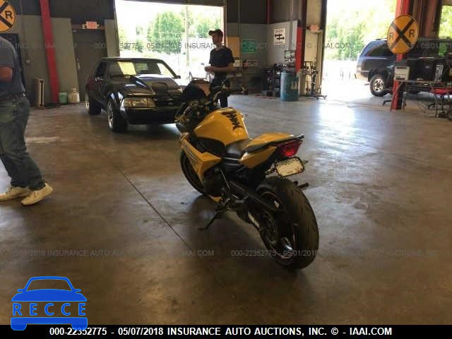 2009 YAMAHA FZ6 R JYARJ18E29A005598 Bild 2