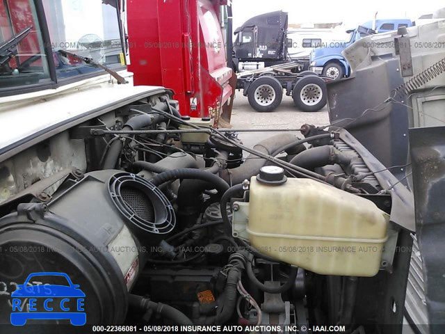 1998 INTERNATIONAL 3000 3800 1HVBBABM2WH626890 Bild 9