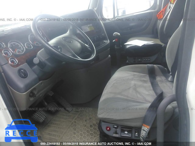 2016 FREIGHTLINER CASCADIA 125 3AKJGLD54GSGZ3249 image 4