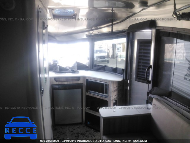 2017 AIRSTREAM OTHER 1SMG4DC19HJ203115 Bild 4