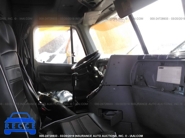 2002 FREIGHTLINER ST120 ST120 1FUJBBCG72LK41096 image 4