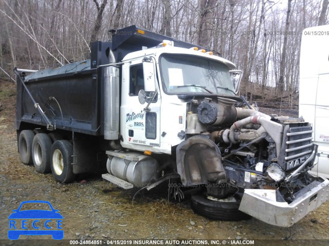 2006 MACK 700 CV700 1M2AG11C06M039201 image 0