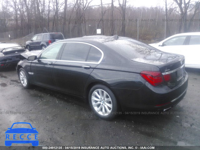 2015 BMW 740 LXI WBAYF4C52FGS99259 Bild 2