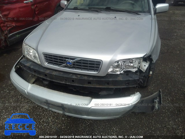 2004 VOLVO V40 1.9T YV1VW27534F081798 image 4