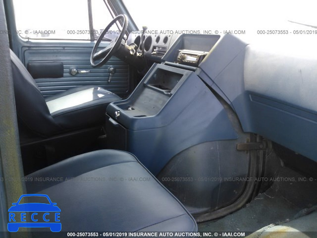 1983 CHEVROLET G20 1GCEG25F1D7112751 Bild 3