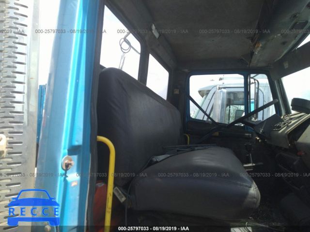 2002 FREIGHTLINER MEDIUM CONVENTIONAL FL80 1FUBBXAK12DJ69587 image 7