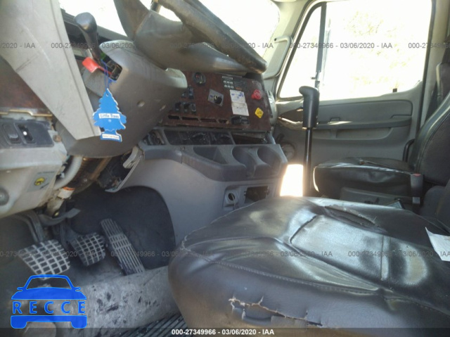 2004 FREIGHTLINER ST120 ST120 1FUJBBCGX4LM05430 image 3