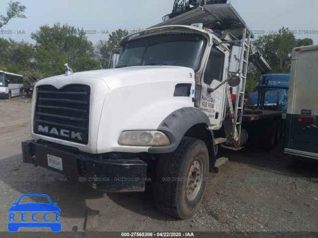 2007 MACK 700 CT700 1M2AL02C97M007479 image 1