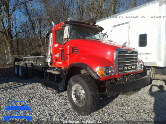 2005 MACK 700 CV700 1M2AG11C15M019053 image 0