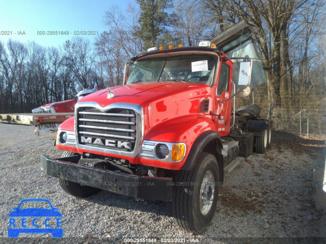 2005 MACK 700 CV700 1M2AG11C15M019053 image 1