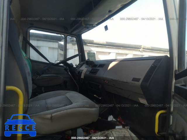 2002 FREIGHTLINER FL70 FL70 1FVABTAK32HK05353 image 4