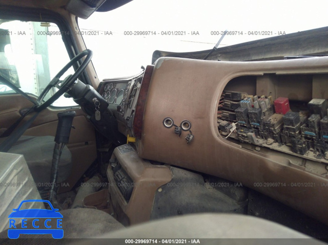 2005 MACK 700 CV700 1M2AG11C75M019848 Bild 4