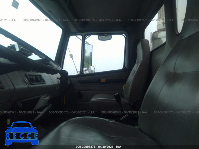 2003 FREIGHTLINER MEDIUM CONVENTIONAL FL112 1FVHBGAS73HL67171 image 4