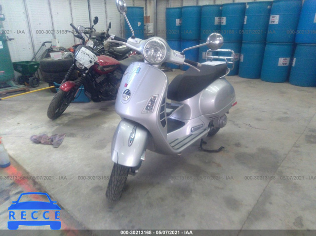 2009 Vespa GTS 250 ZAPM459L895008555 Bild 1