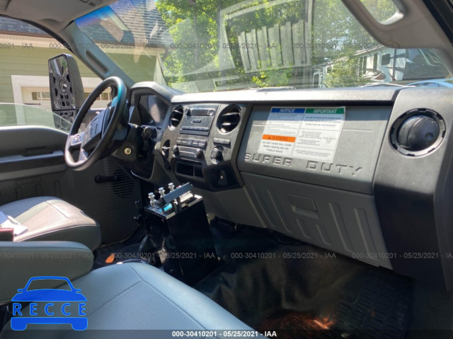 2019 FORD SUPER DUTY F-750  1FDNF7AY0KDF08865 image 4