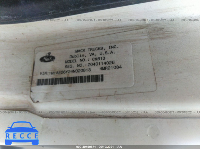 2004 MACK CX613 CX600 1M1AE06Y24N020813 image 8