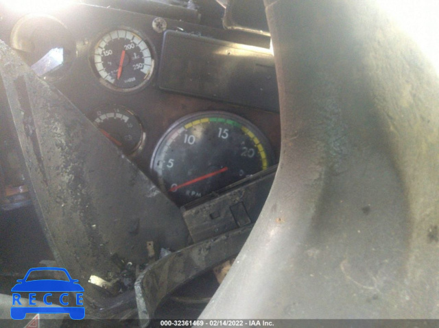 2002 FREIGHTLINER ST120 ST120 1FUJBBCG42LJ35513 image 5