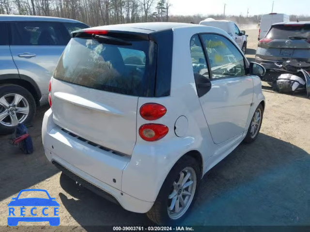 2016 SMART FORTWO ELECTRIC DRIVE PASSION WMEEJ9AA4GK845688 image 3