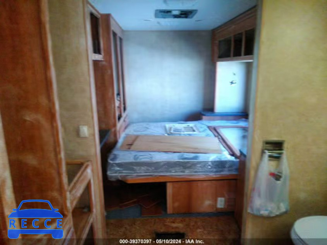 2007 WORKHORSE CUSTOM CHASSIS MOTORHOME CHASSIS W18 5B4LPE7G373423484 зображення 7