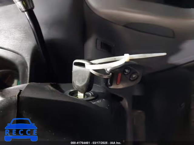 2005 HONDA PILOT LX 2HKYF181X5H543306 image 10