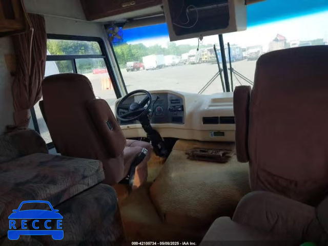 1995 CHEVROLET P30 1GBKP37N1S3315449 image 4
