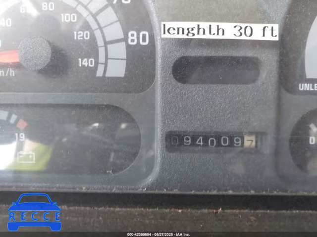 1997 CHEVROLET P30 1GBKP37J6V3309745 image 6