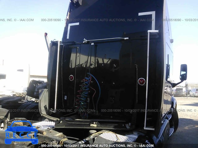 2011 KENWORTH T700 T700 1XKFD48X5BJ284881 Bild 6