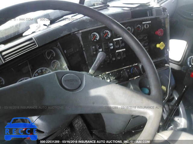 2005 FREIGHTLINER CONVENTIONAL COLUMBIA 1FVHA6AVX5PN54260 image 4
