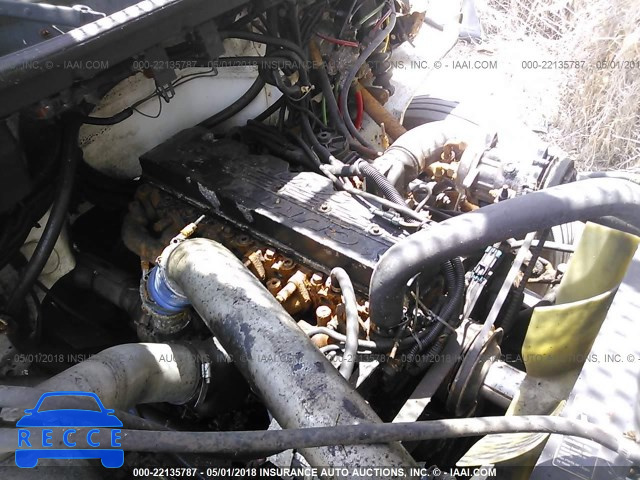 2000 FREIGHTLINER FL70 1FV6HFBA8YHF39465 image 8