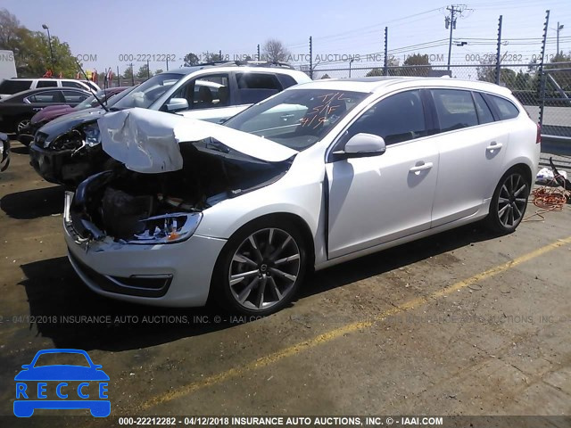 2015 VOLVO V60 PREMIER YV140MEKXF1264942 Bild 1