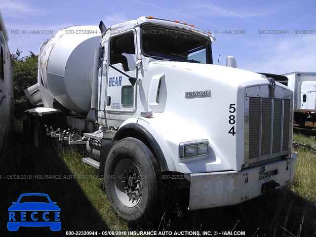 2003 KENWORTH CONSTRUCTIONON T800 1NKDL00X43R388953 Bild 0