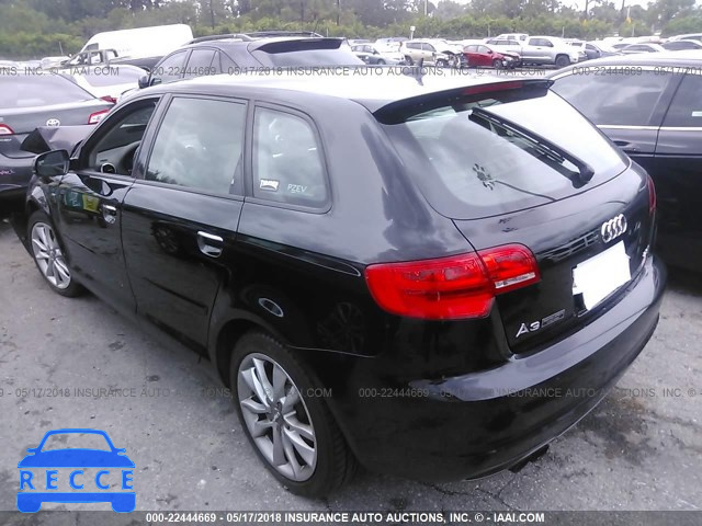 2012 AUDI A3 PREMIUM WAUBEAFM1CA125479 image 2