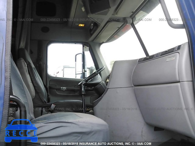 2008 FREIGHTLINER ST120 ST120 1FUJBBCK38LAB3432 image 4