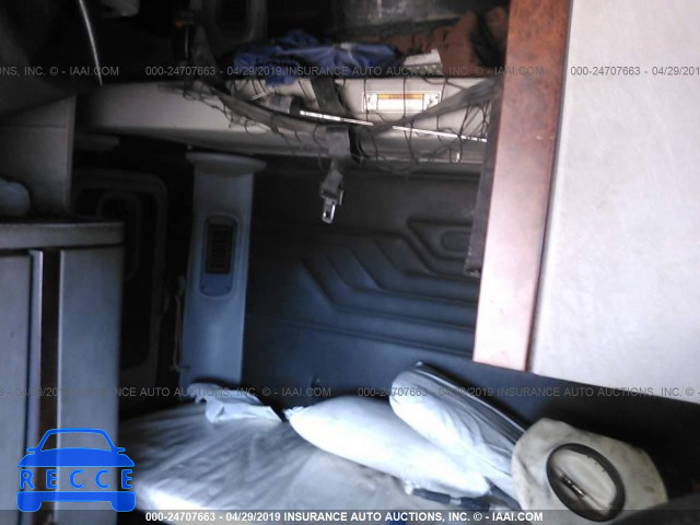 2005 FREIGHTLINER ST120 ST120 1FUJBBCKX5LU81185 image 5