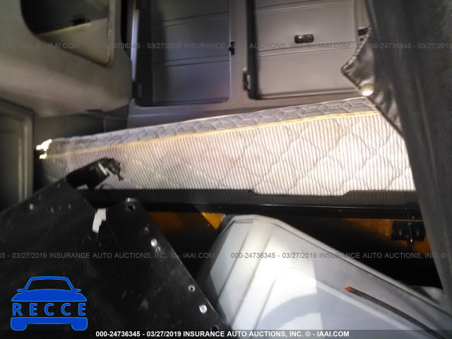 2000 FREIGHTLINER FLD 1FUYDXYB8YLH20089 image 6