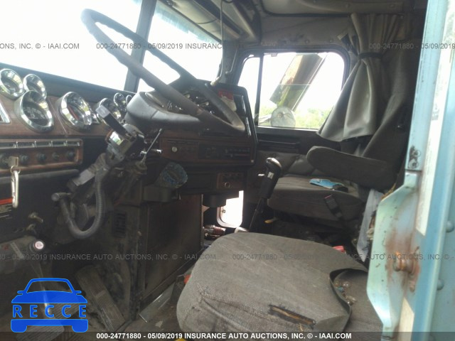 1999 FREIGHTLINER CONVENTIONAL FLD120 1FUPCSZB6XPA04959 image 4