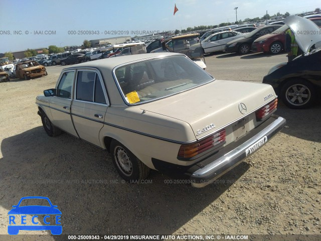 1982 MERCEDES-BENZ 240 D WDBAB23A0CB317248 зображення 2