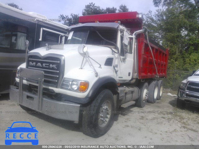 2007 MACK 700 CV700 1M2AG11C87M065417 image 1