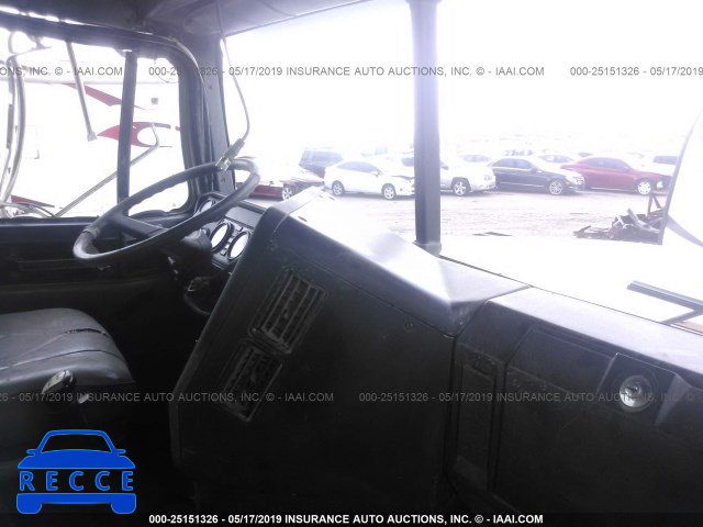 2001 FREIGHTLINER FLD FLD120 1FUJAHCG11PF96300 image 4