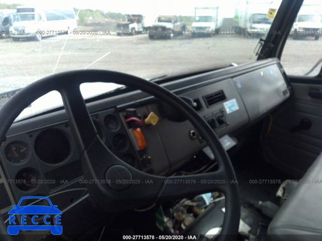 2000 FREIGHTLINER FL70 FL70 3AKJGLD53FSGD8480 image 3