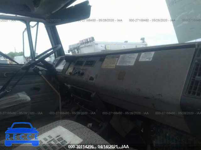 2001 FREIGHTLINER MEDIUM CONVENTIONAL FL70 1FVABTAK11HH95862 image 4