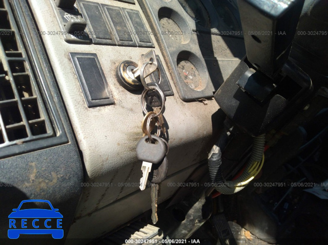 2000 FREIGHTLINER MEDIUM CONVENTIONAL FL80 1FV6JJBB5YHG79201 image 10