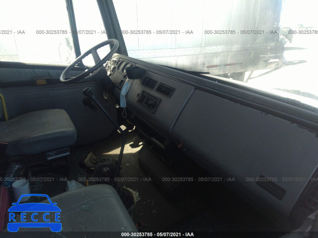 1997 FREIGHTLINER FL70 FL70 1FV6HLAC9VH684153 Bild 4
